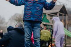 halloweenfest-kita-gwunderwelt-2021-kinder-geschminkt-trampolin