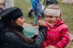 halloweenfest-kita-gwunderwelt-2021-kinderschminken