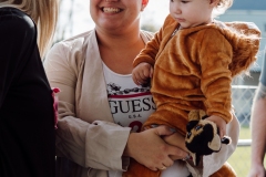 kita-gwunderwelt-subingen_halloween-2022_mami-mit-baby