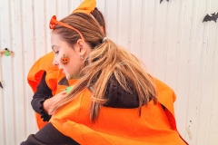 kita-gwunderwelt-halloween-2023_kuerbis-schminke