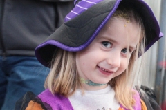kita-gwunderwelt_halloween-2024_kleines-maedchen