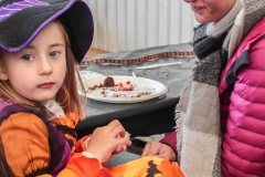 kita-gwunderwelt_halloween-2024_mami-und-tochter