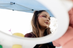 kita-gwunderwelt_halloween-2024_schminkecke-mit-spinnennetz