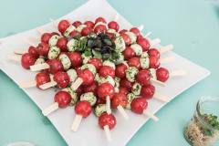 tag-der-offenen-tuer-kita-gwunderwelt-subingen-buffet-mit-tomaten