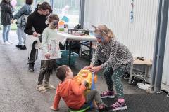 tag-der-offenen-tuer-kita-gwunderwelt-subingen-miteinander-spielen
