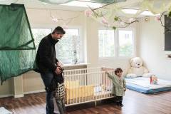 tag-der-offenen-tuer-kita-gwunderwelt-subingen-schlafzimmer-mit-besucher