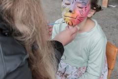tag-der-offenen-tuer-kita-gwunderwelt-subingen-schminken-bunt