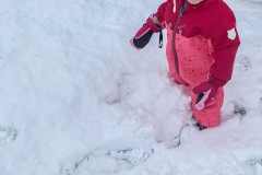schnee-lachen-im-gesicht-kita-gwunderwelt