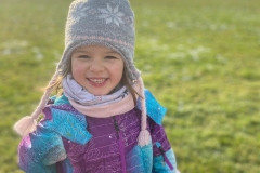 spaziergang-kita-gwunderwelt-im-winter-mit-muetze